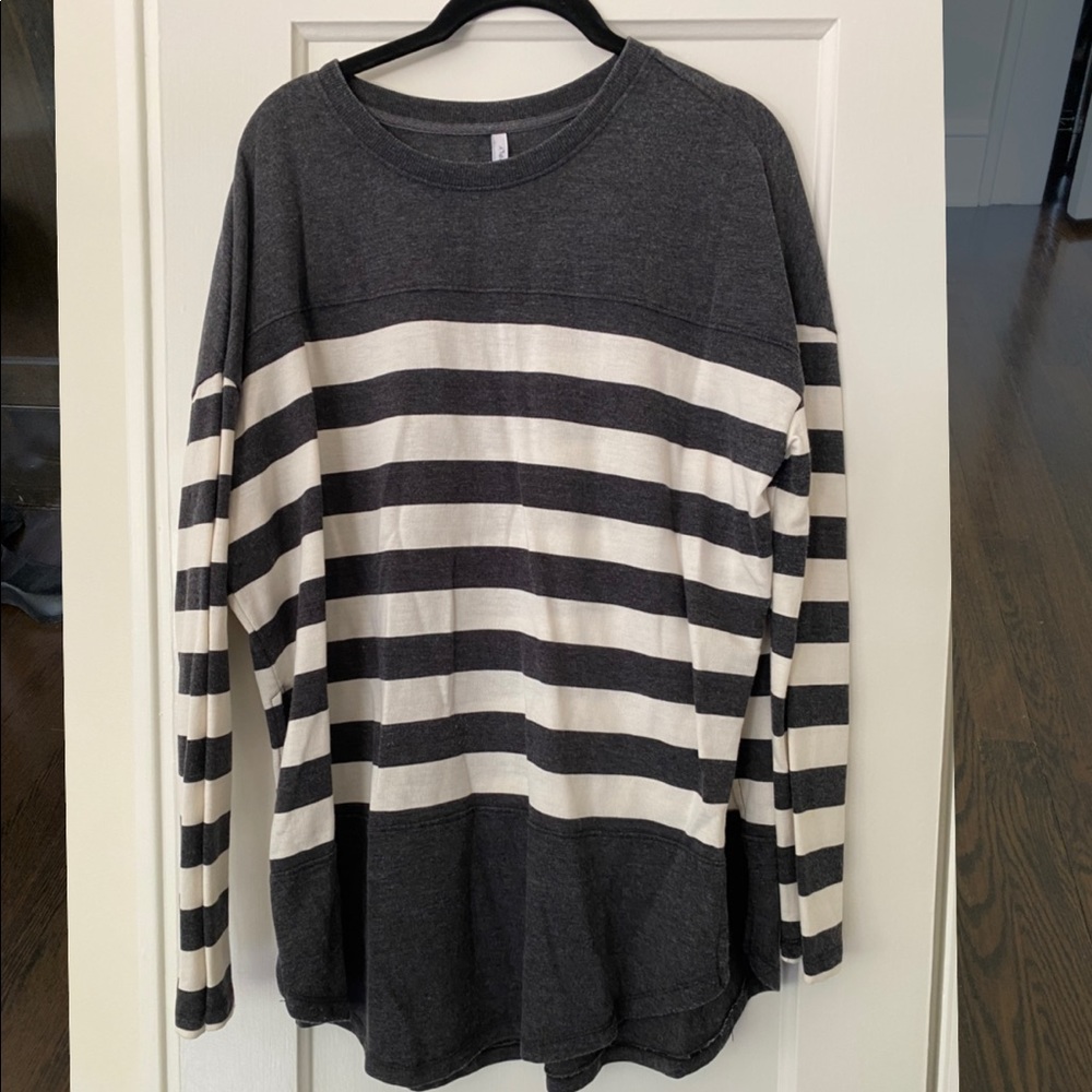 Z Supply like new striped long sleeve top sz S